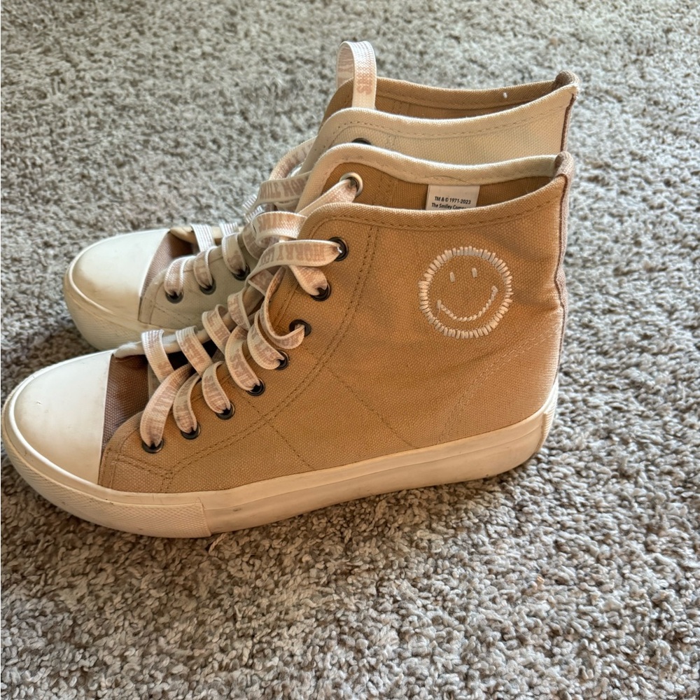 Beige High-Top Canvas Sneakers with Smiley Accent